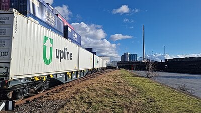 Duisburg as a new hub: Rhenus Port Logistics organises handling operations to transport Ukrainian cereals